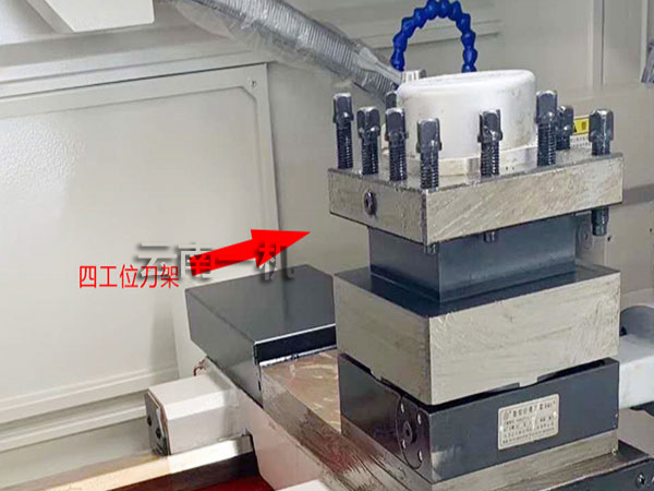 云南AG尊时凯龙人生就数控机床有限公司生产的数控车床